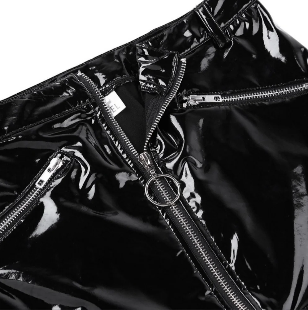 Goth emo outfit - Picture 2 of 2